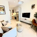 Fterna Ii Perea-1 Bedroom, Large Balcony, Near & Airport *