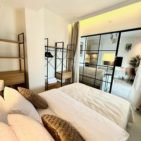 Fterna Ii Perea-1 Bedroom, Large Balcony, Near & Airport * Peraía