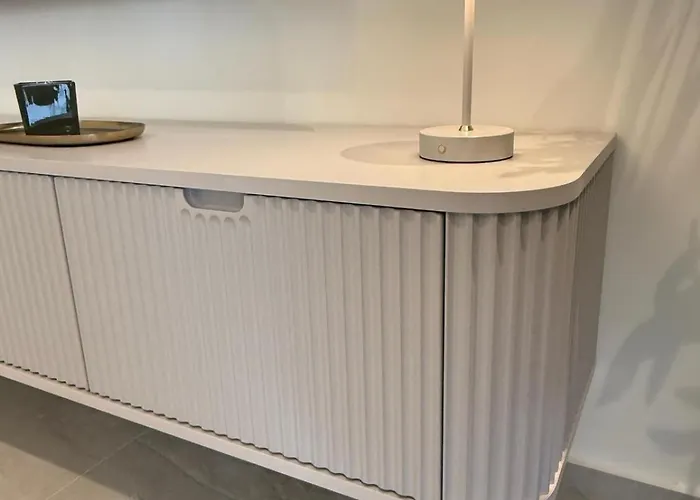 Fterna Ii Perea-1 Bedroom, Large Balcony, Near & Airport شقة