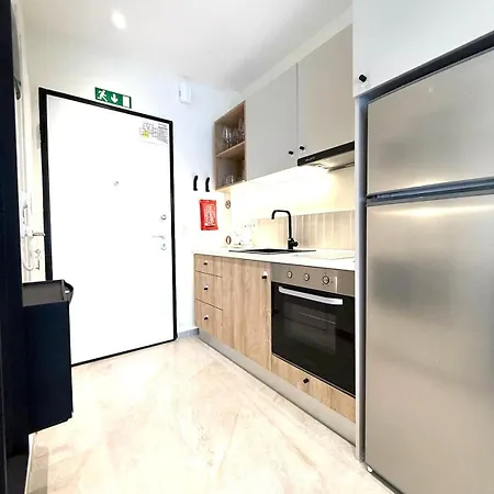 Fterna Ii Perea-1 Bedroom, Large Balcony, Near & Airport Apartment